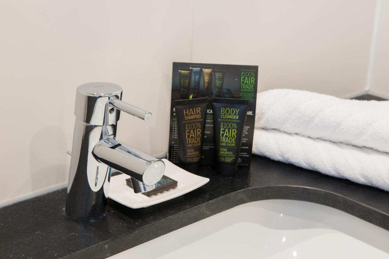 Deluxe Double Room Bath Shower,824032643:JPEG