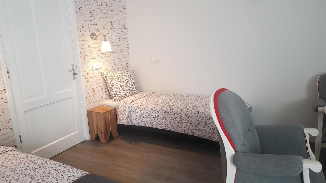 Vierpersoonskamer met Eigen Badkamer