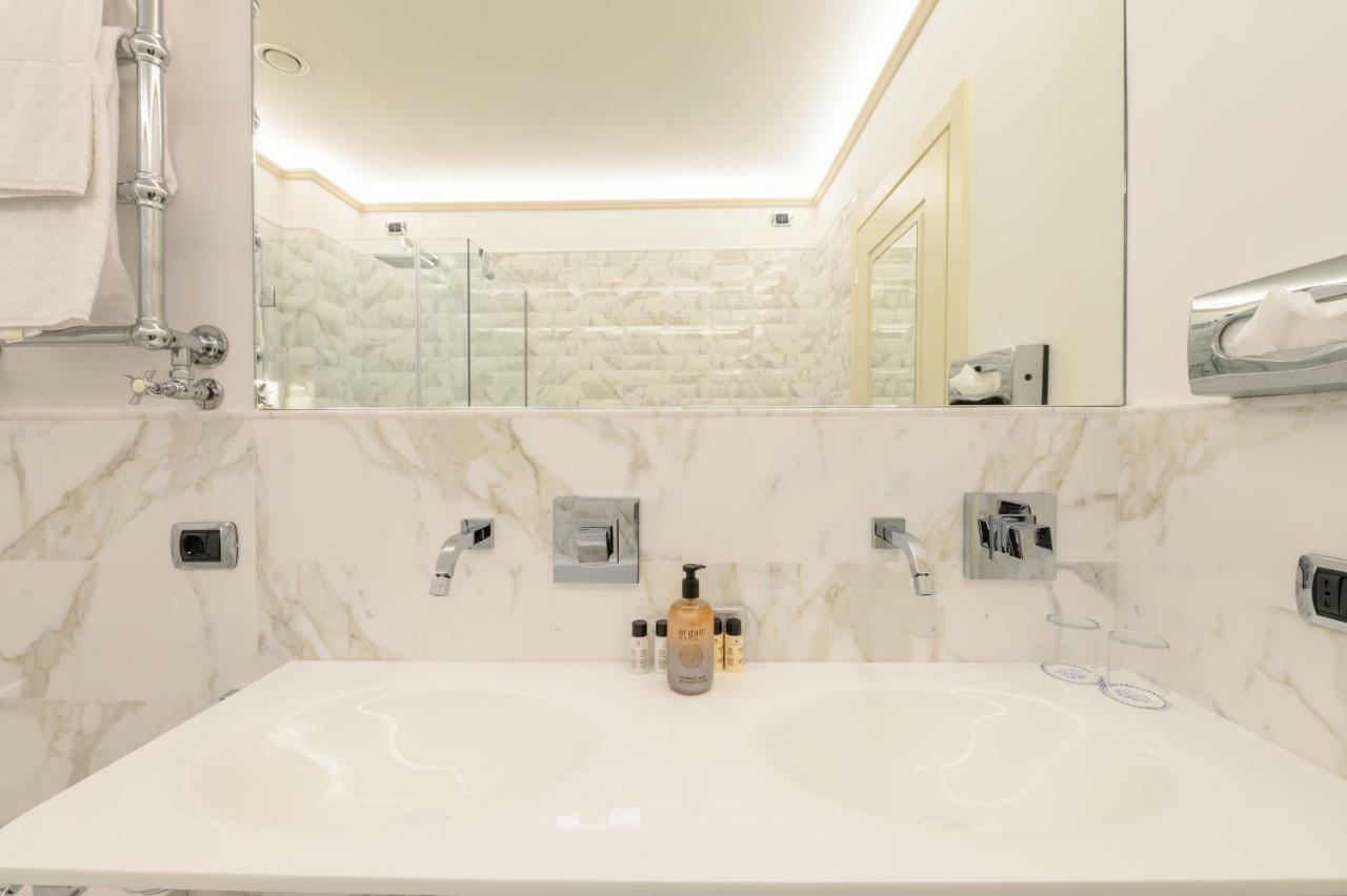 Luxe Kamer met 1 of 2 Bedden en Balkon
