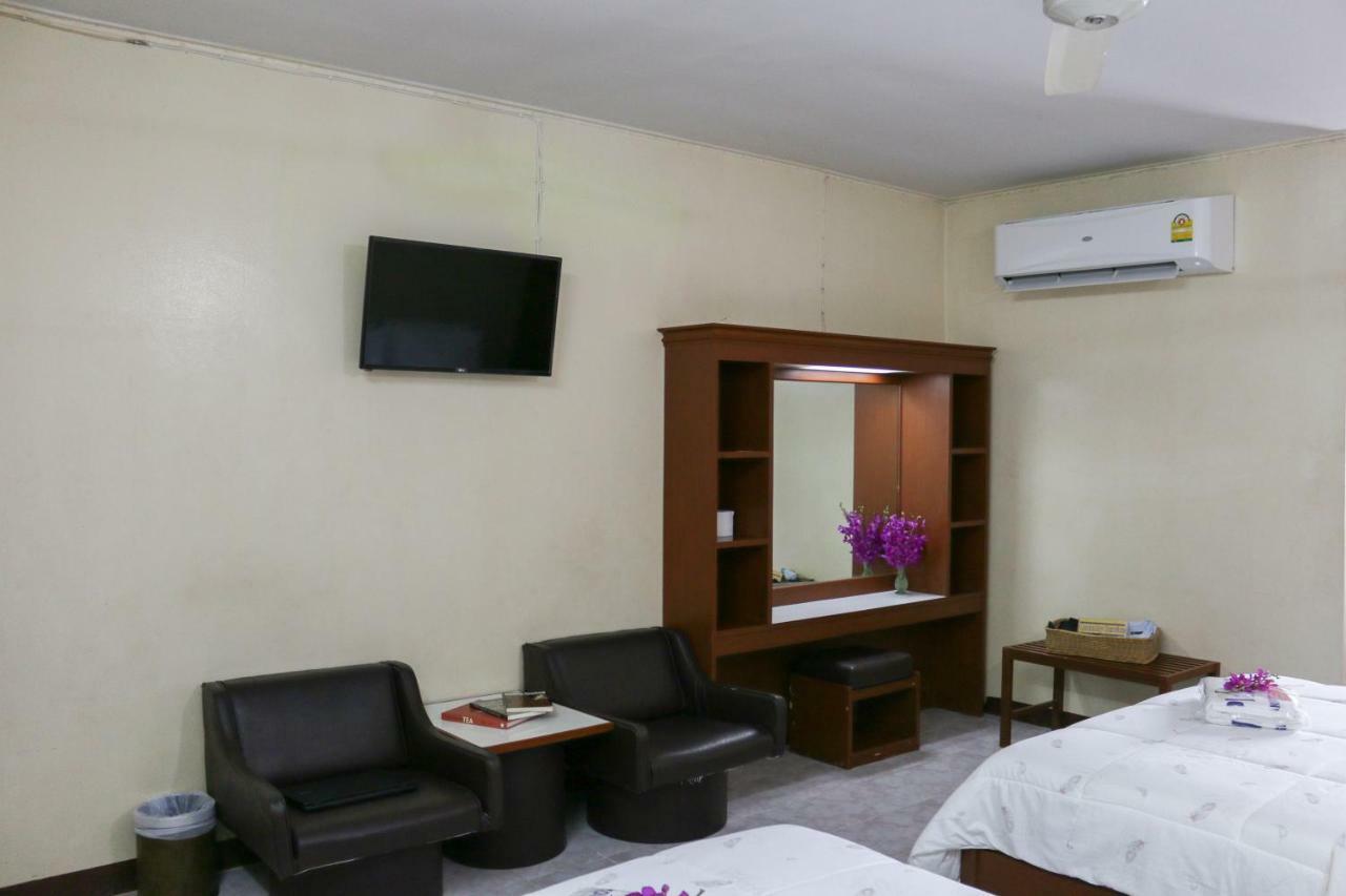 Standard Queen Room Two Queen Beds