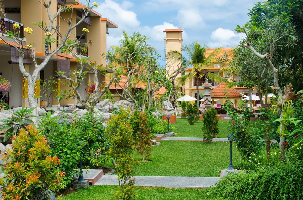 Double or Twin Room Garden View