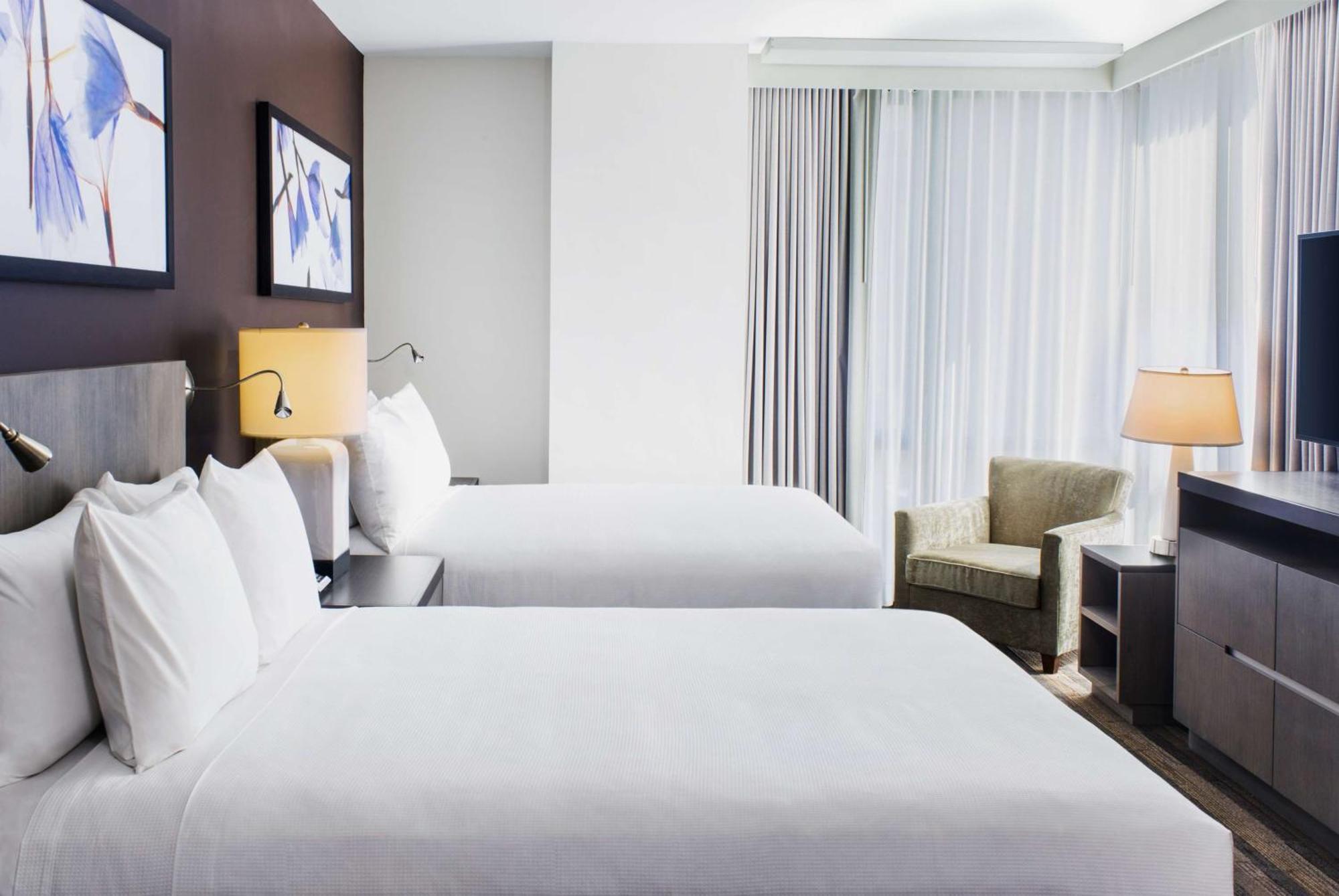 Den Kamer met 2 Queensize Bedden