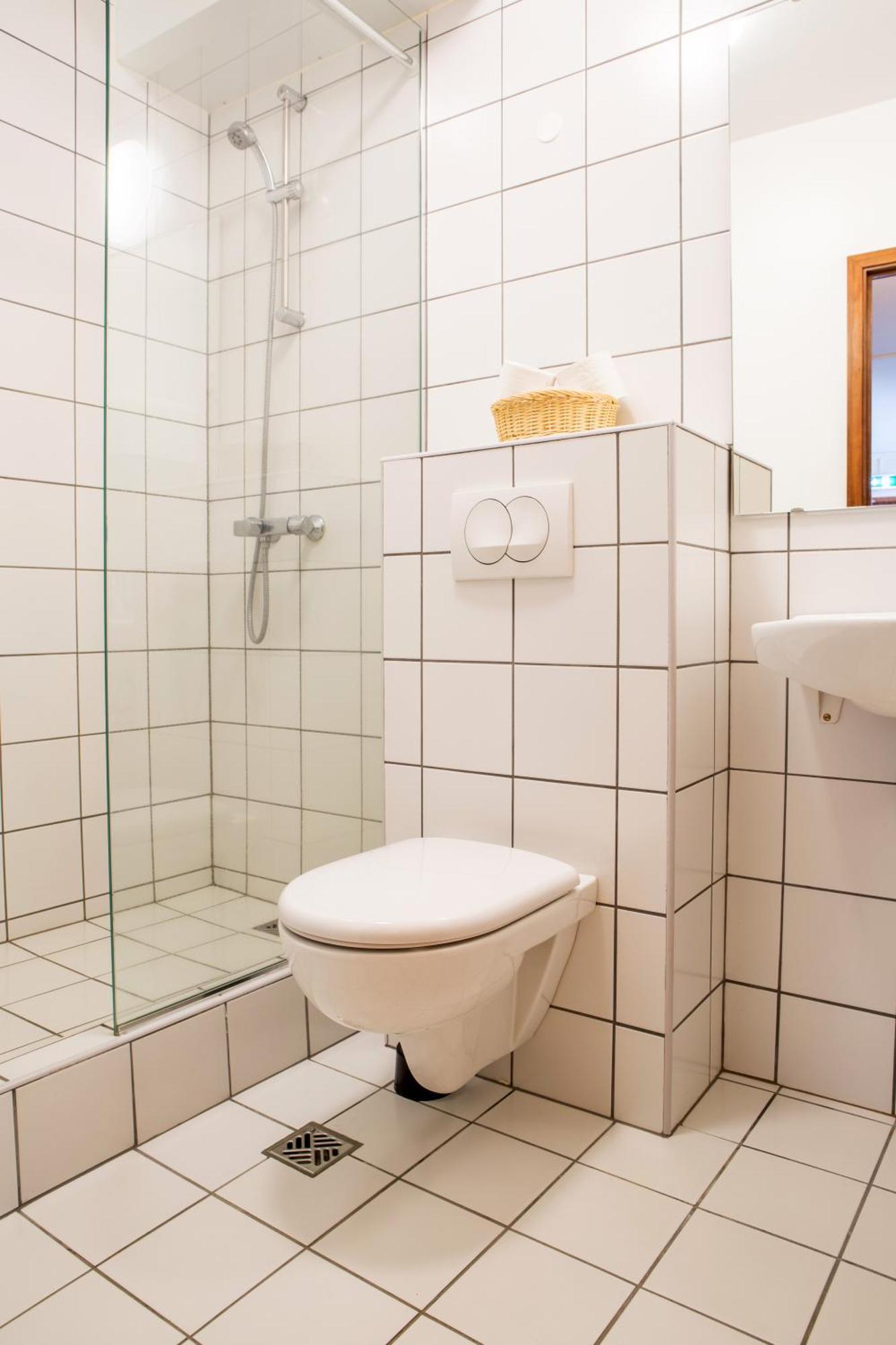 Basic Double Room