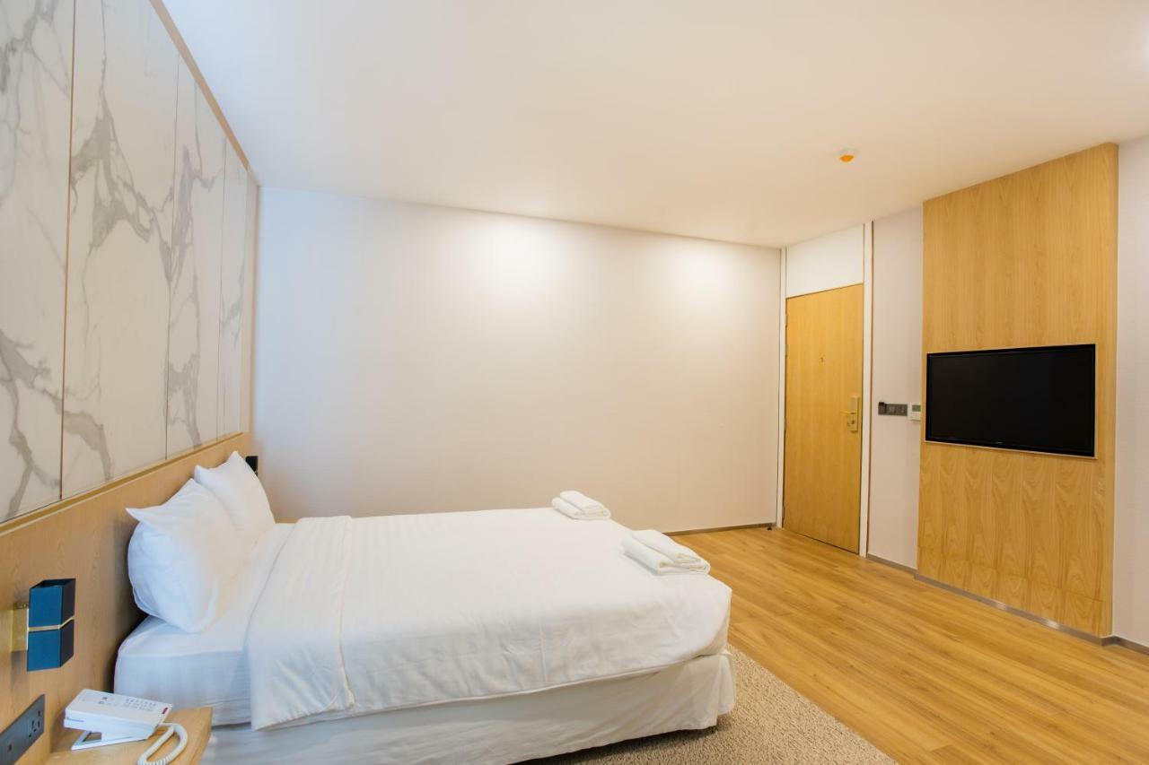 Large Double Room
