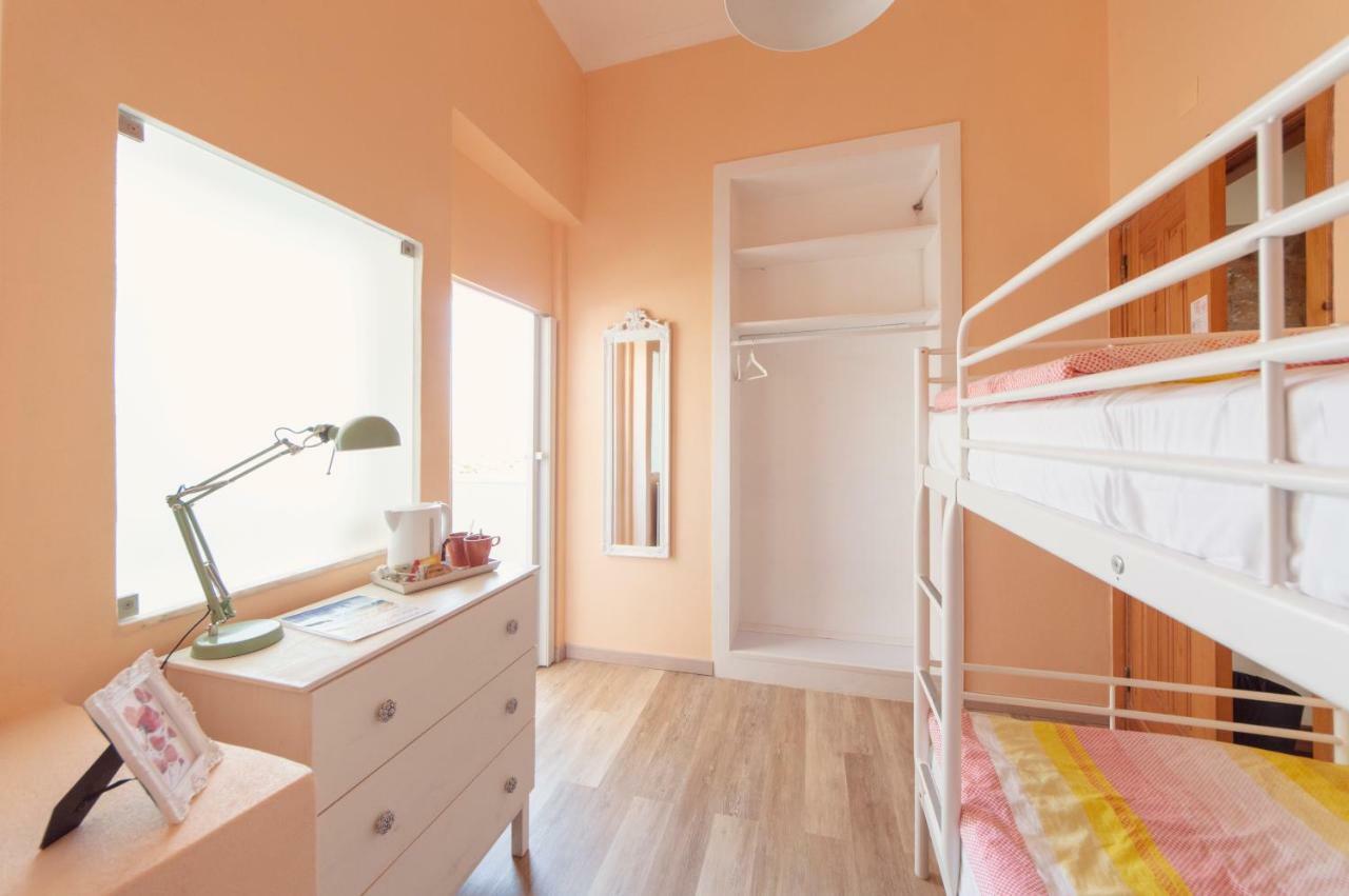 Twin Room Private Bathroom