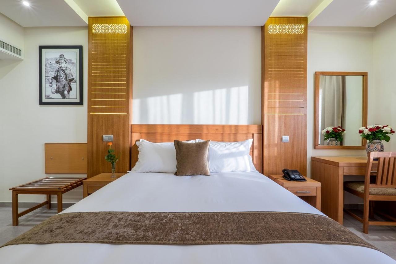 Deluxe Kamer (2 Volwassenen + 1 Kind)