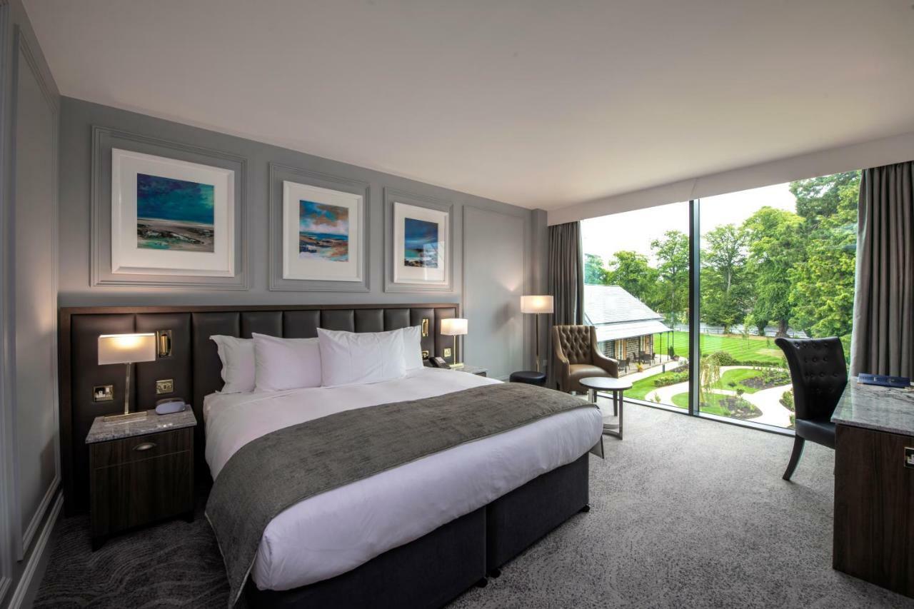 Executive King Room River View Converts to Twin Beds