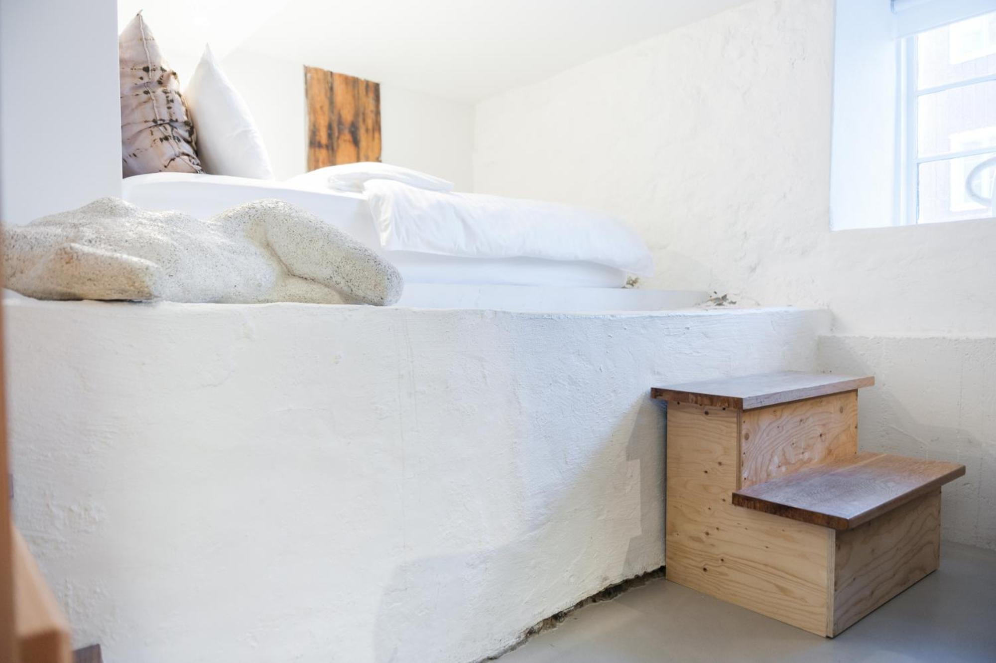 Double Room Private Bathroom