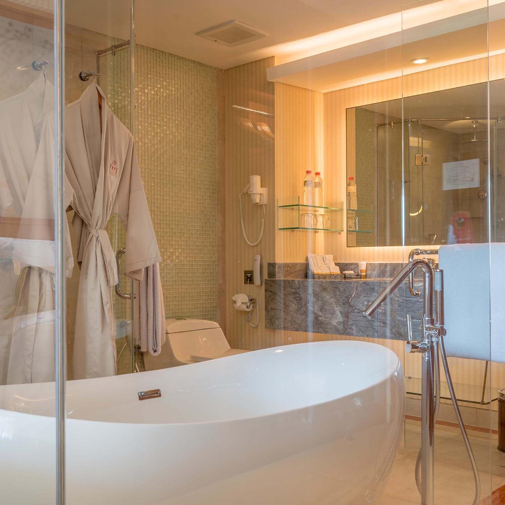 Deluxe Premium Twin Room Outdoor Tub & Rice Field View