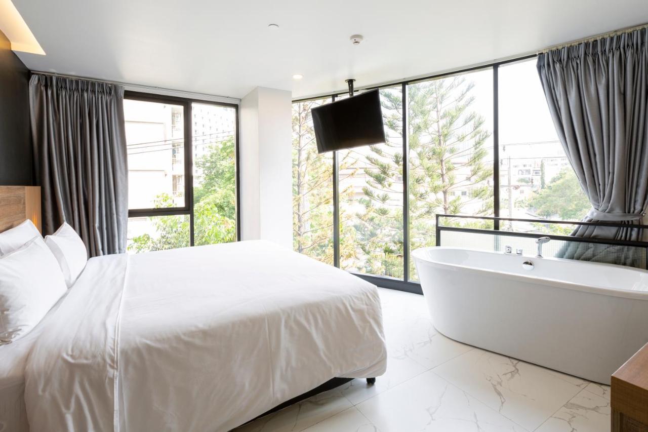 Corner Suites