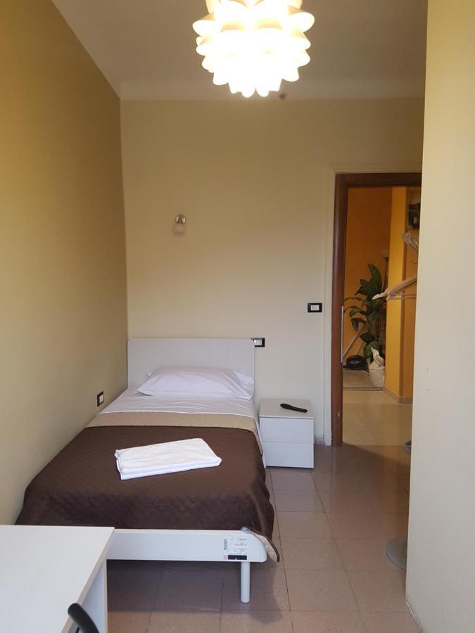 Single Room,957512284:JPEG