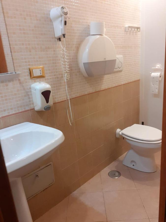 Vierpersoonskamer met Badkamer