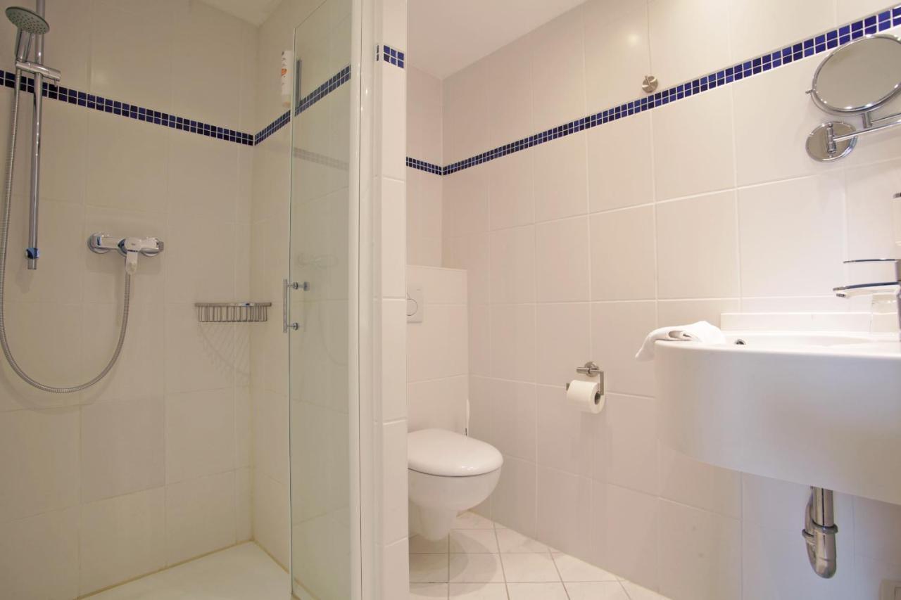 Tweepersoonskamer met 2 Extra Bedden