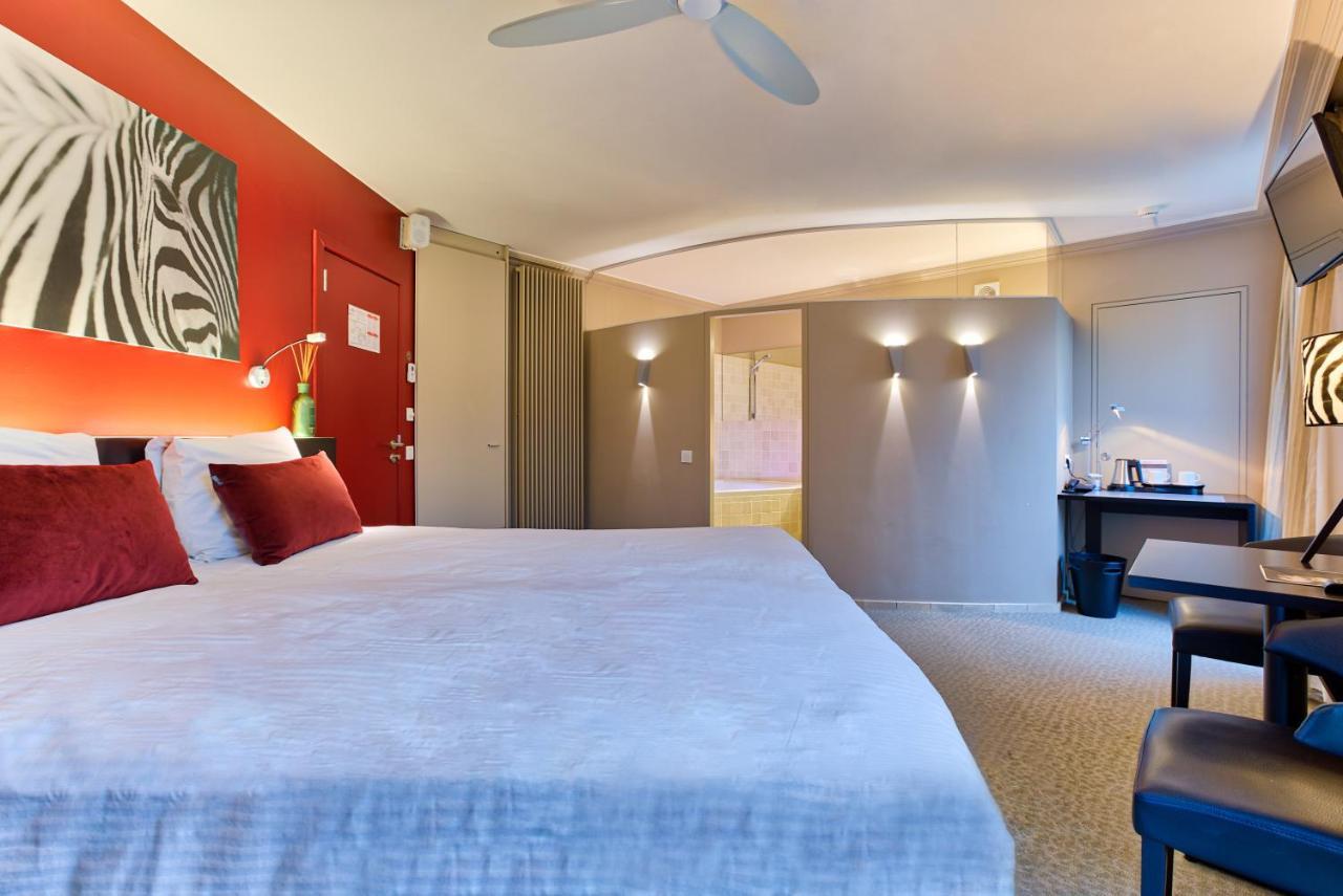 Marvelous Room Spa Bath