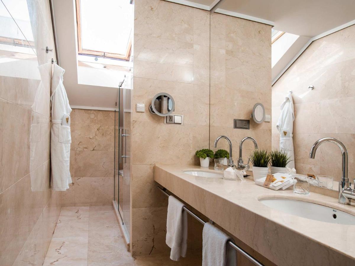 Superior Double or Twin Room Terrace