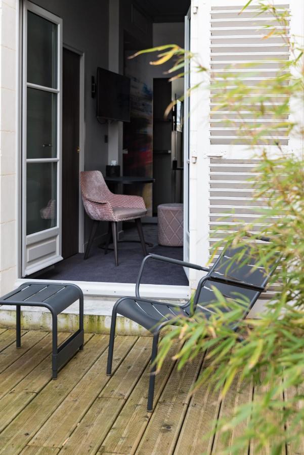 Tweepersoonskamer Parenthese met 1 of 2 Bedden en Terras