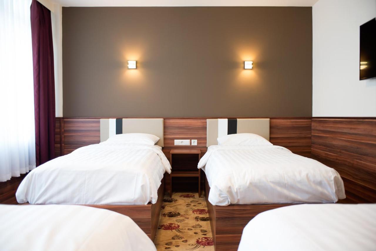 Vierpersoonskamer met Eigen Badkamer