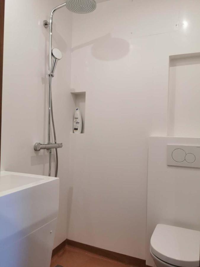 Vierpersoonskamer met Eigen Badkamer