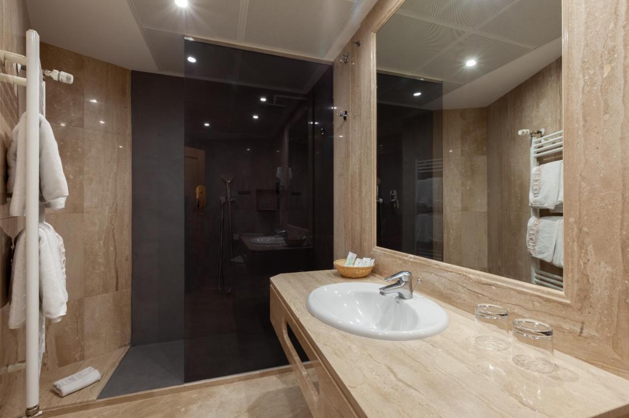 Premium Double Room Terrace Puerta del Sol Views