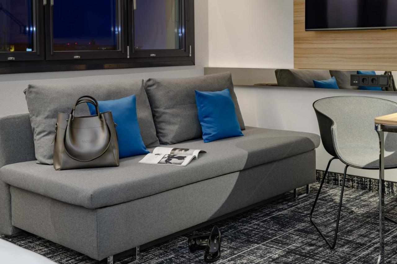 Standaard Suite met Tweepersoonsbed en Slaapbank
