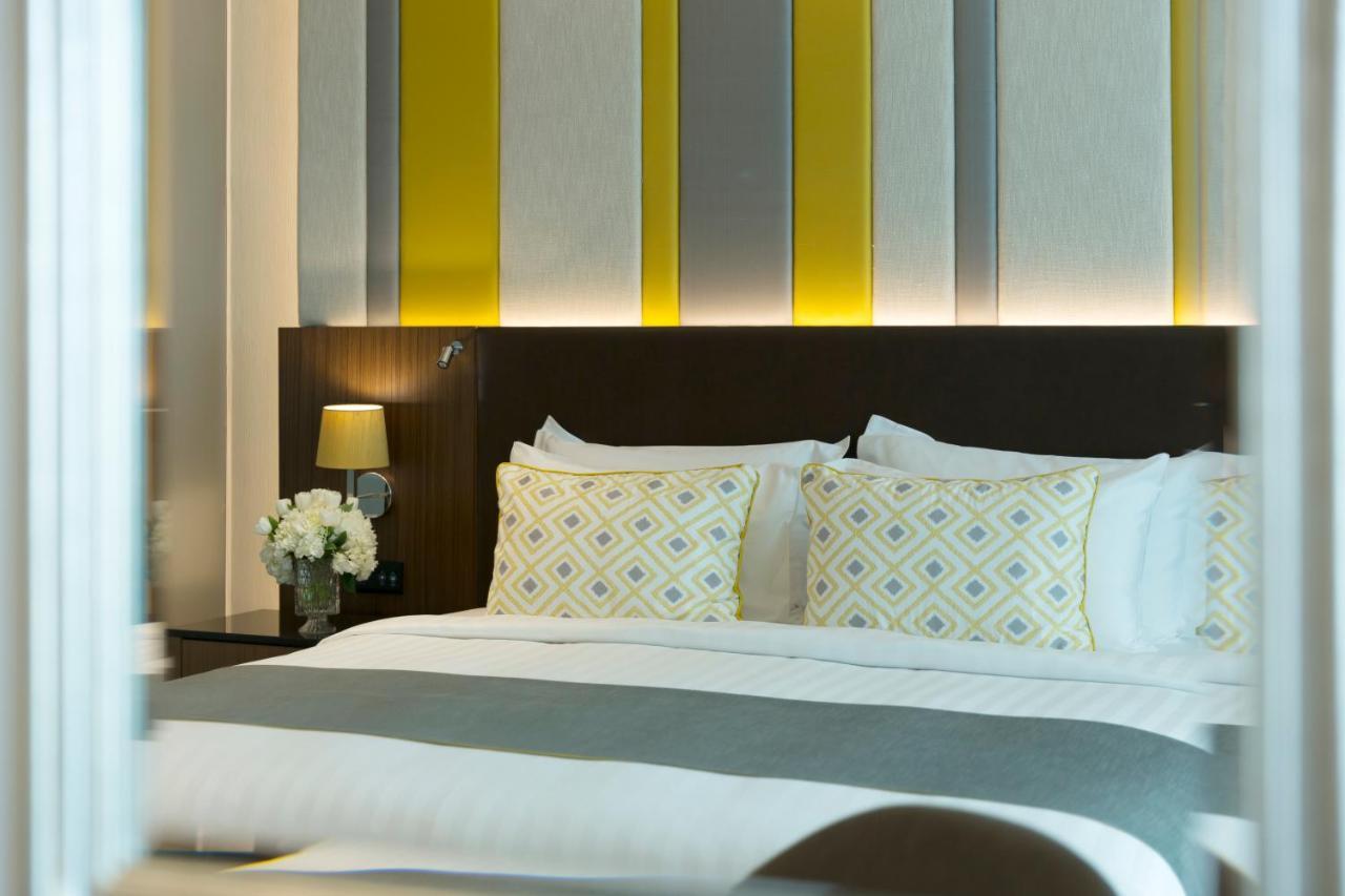 Deluxe Club King Room Club Lounge Access