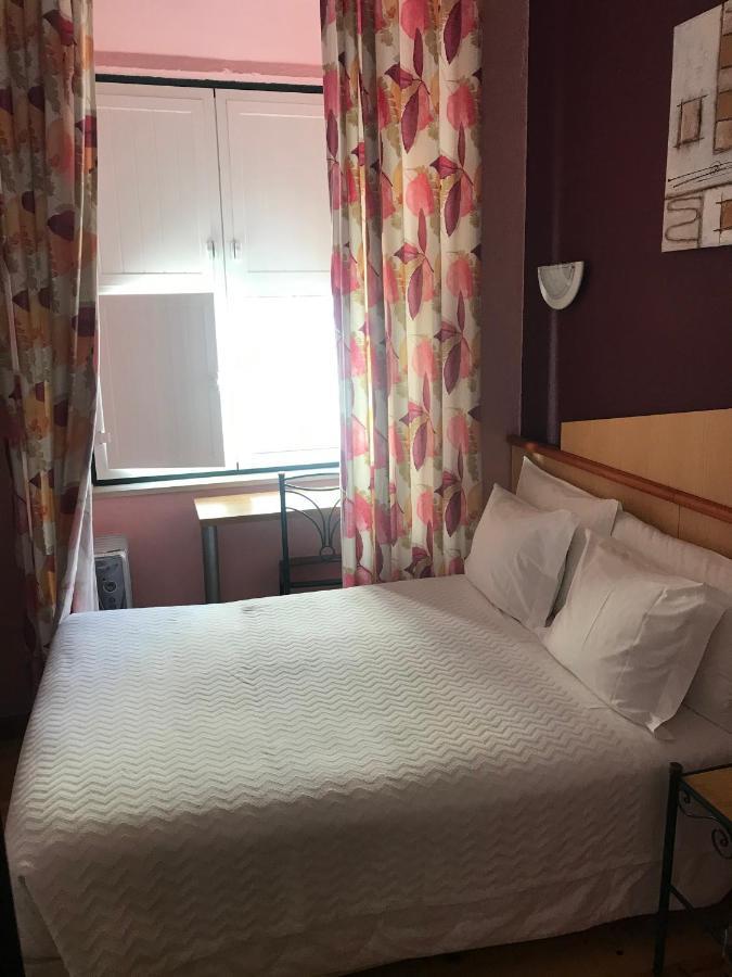 Eenpersoonskamer met Gedeelde Badkamer
