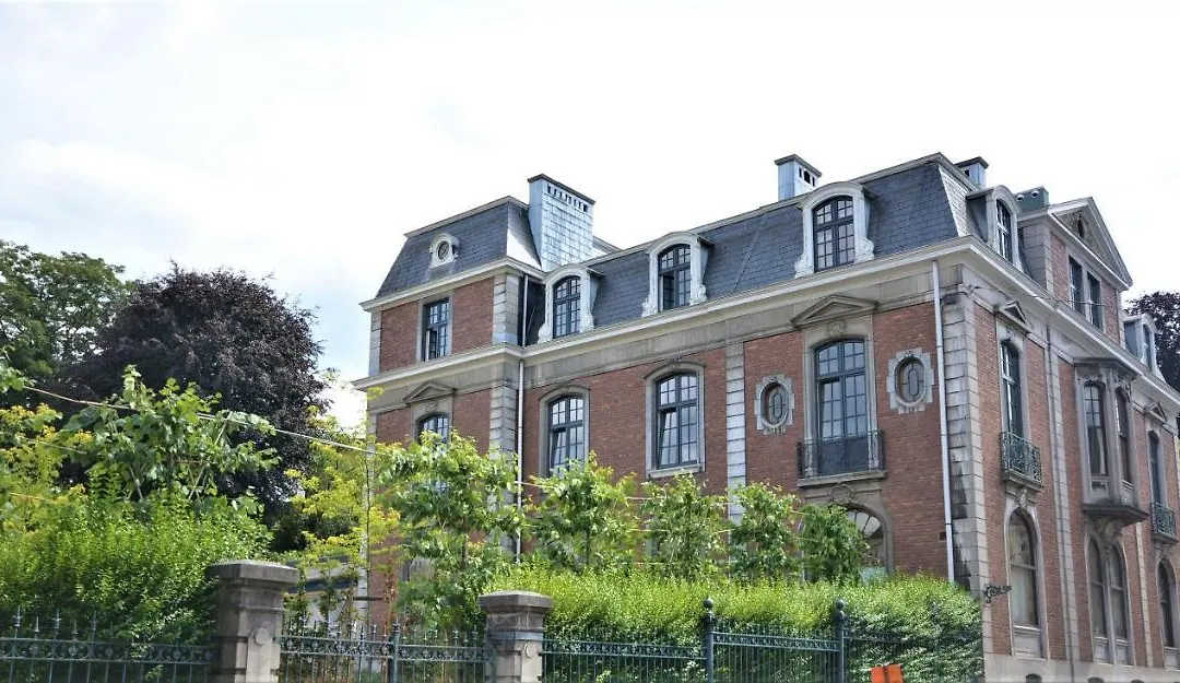 Villa De Noailles-1