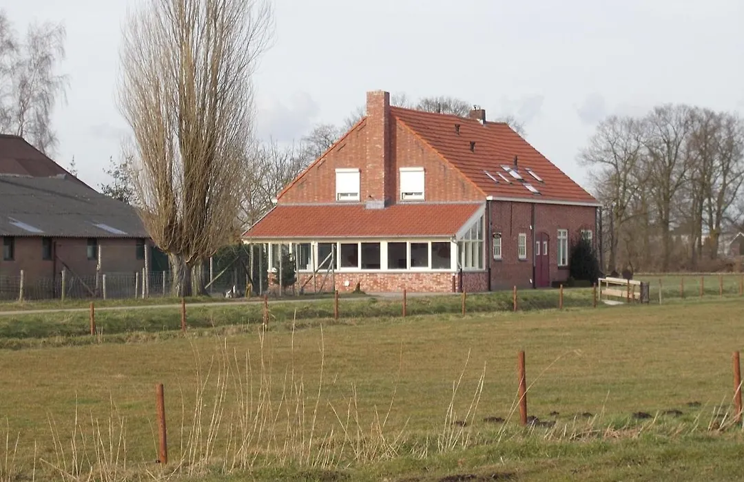 Bed op de Reth-1