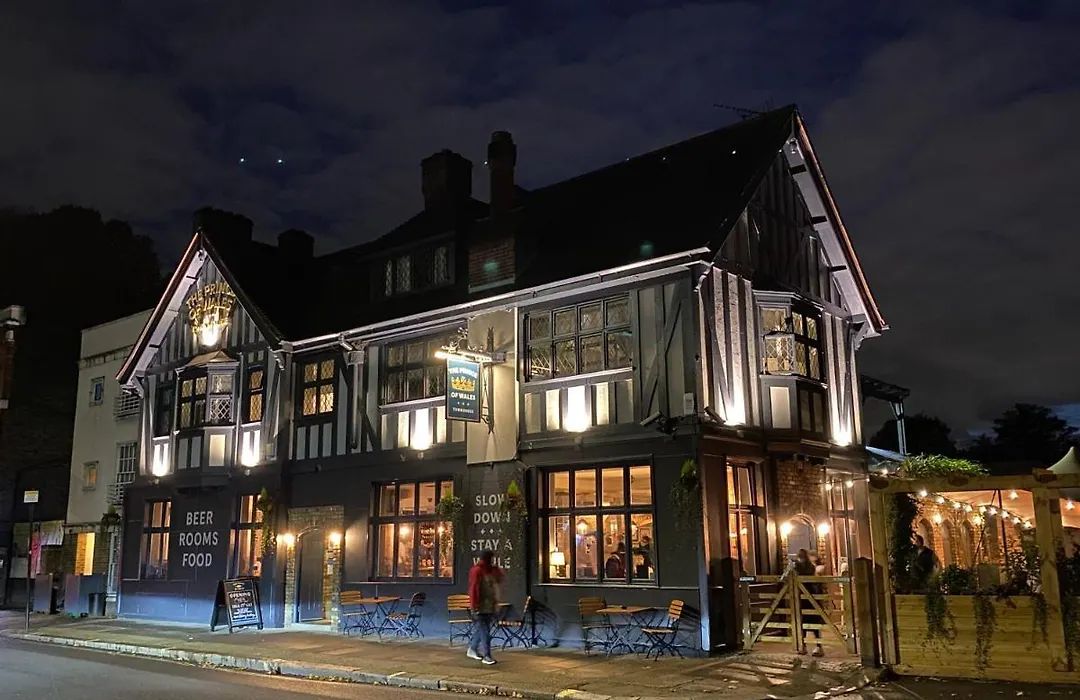 Prince Of Wales Townhouse-1