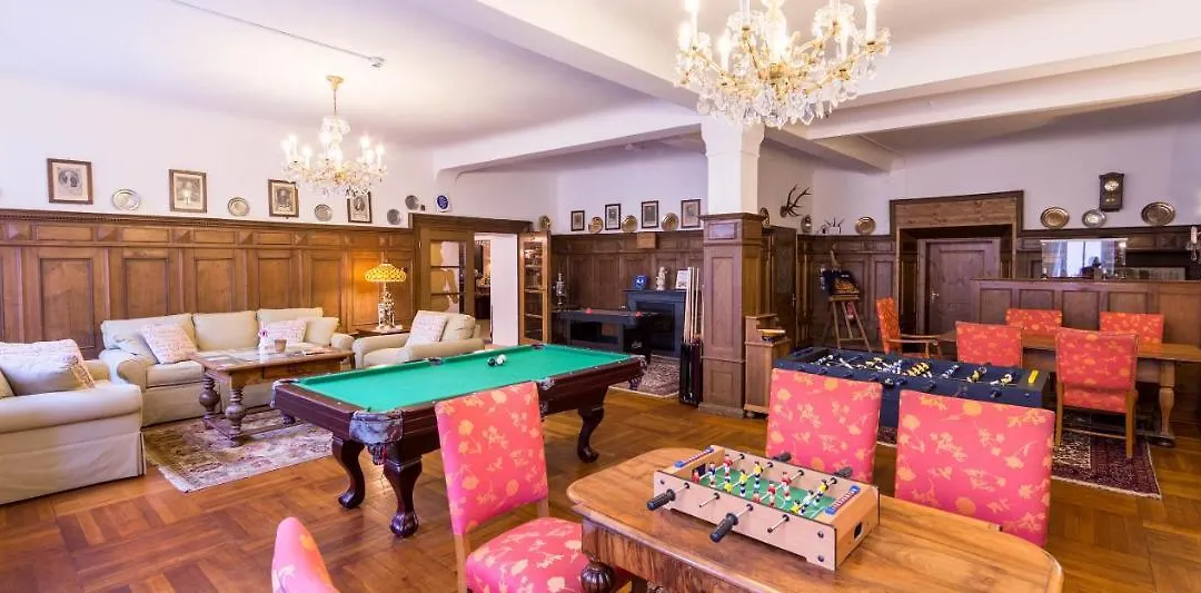 Gaestehaus Ploenlein - Hotel Goldener Hirsch Rothenburg-1