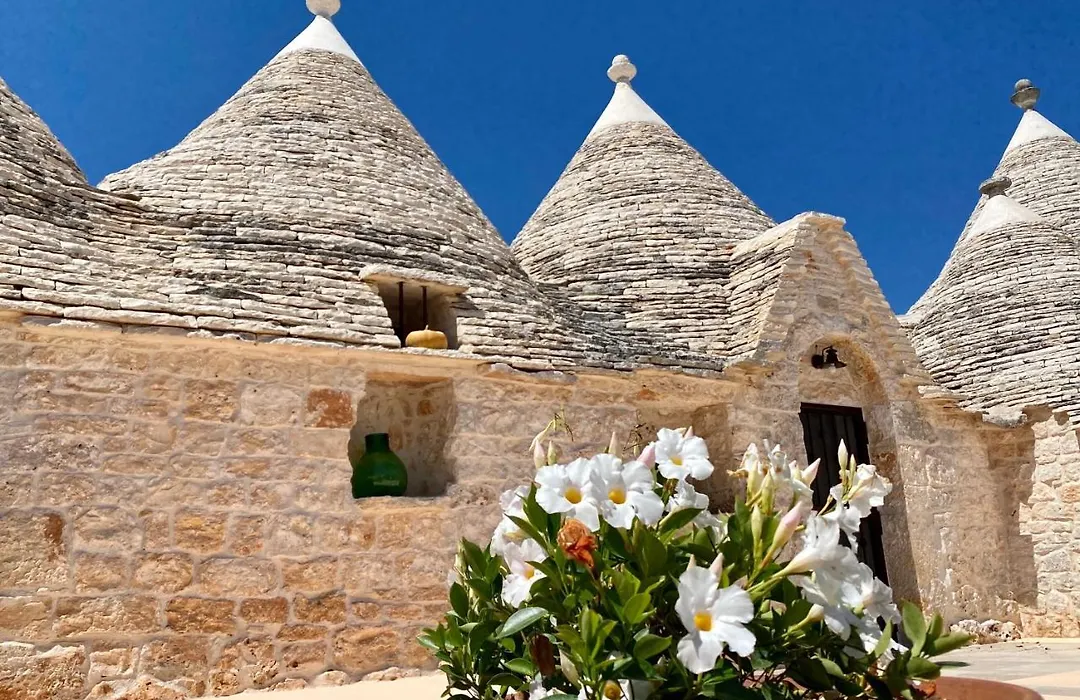 I Trulli Del Fauno-1