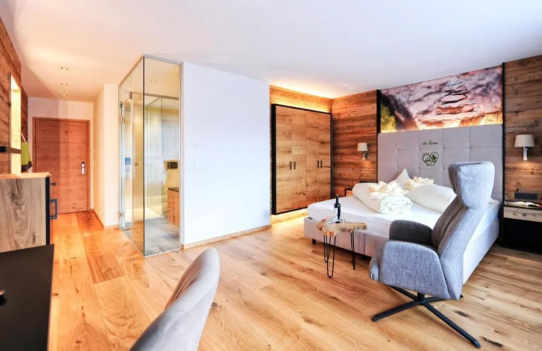 Hotel Garni Stefanie-1