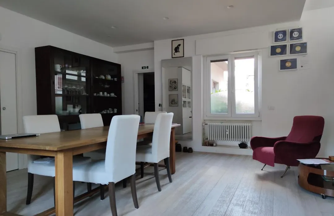 B&B Rosa Blu-1