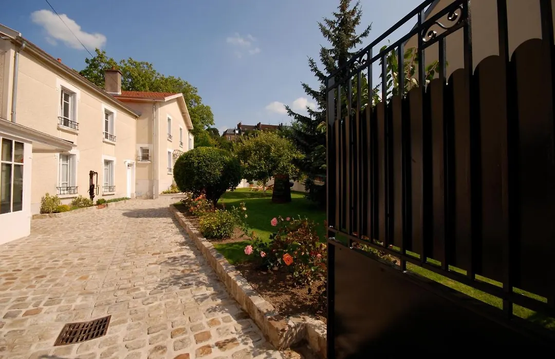 Chez Camille-1