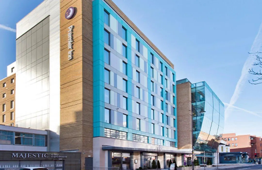 Premier Inn London Wimbledon-1