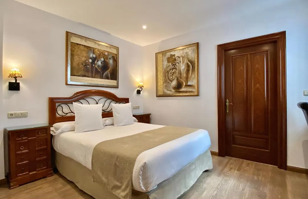 Hostal Rodri (Adults Only)-1