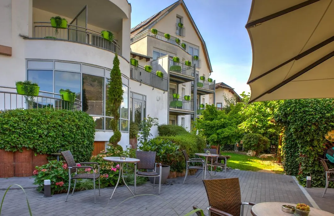 Moselromantik Hotel Am Panoramabogen-1