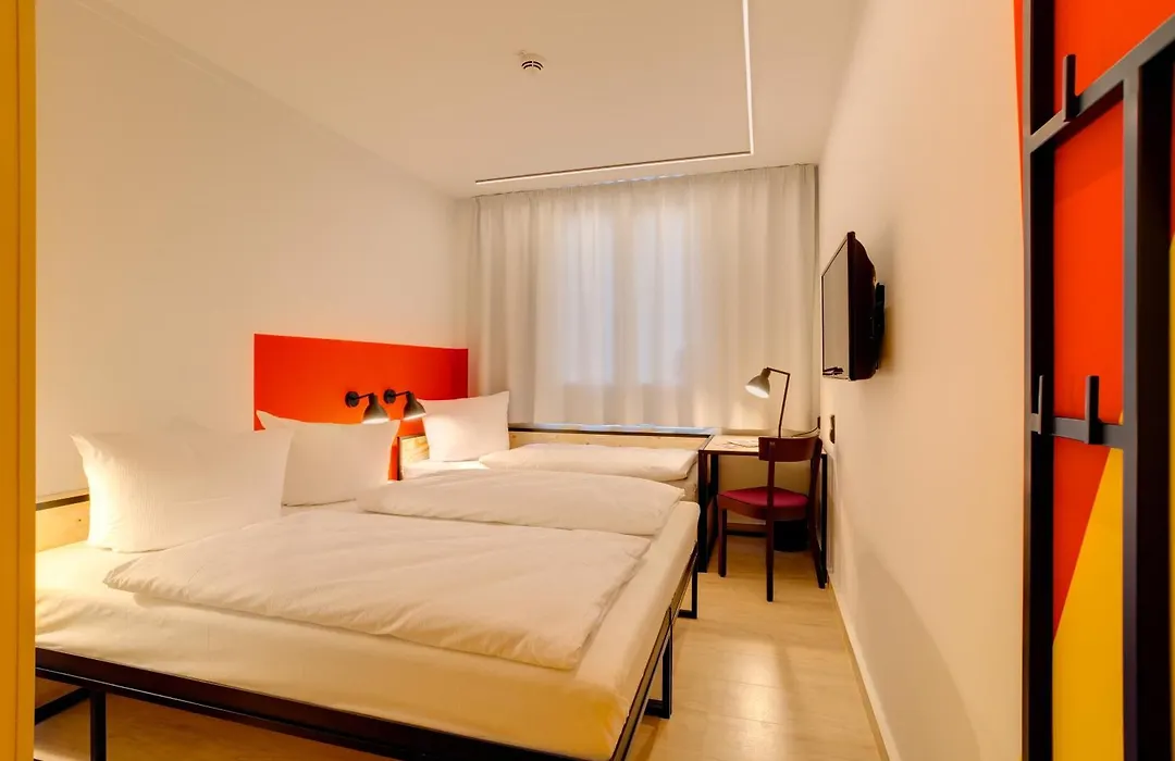 Meininger Hotel Leipzig Hauptbahnhof-1