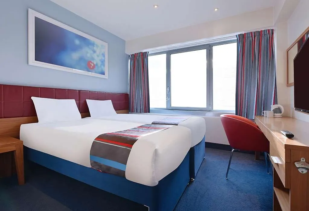 Comfort Hotel Tower Of London-1