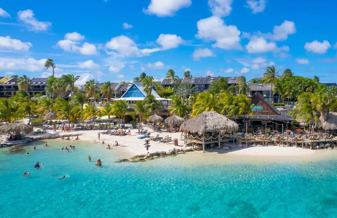 Lionsdive Beach Resort-1