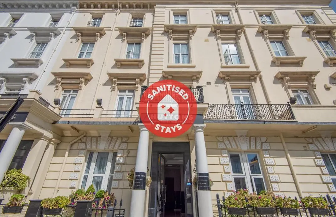 Huttons Hotel, Victoria London-1