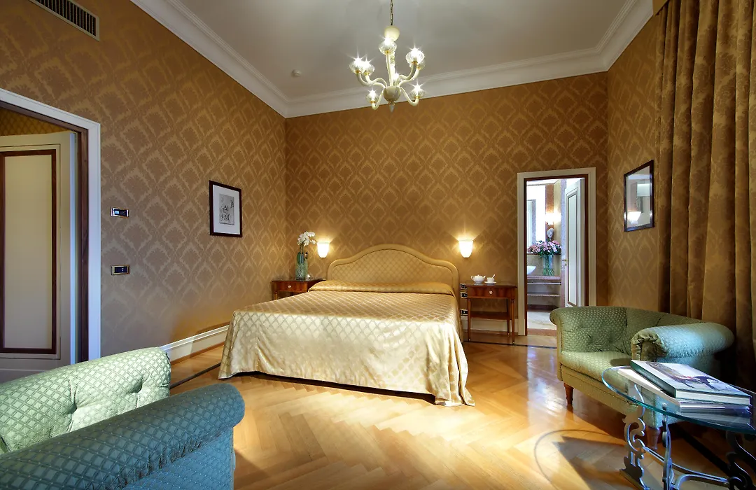 Eurostars Hotel Excelsior-1