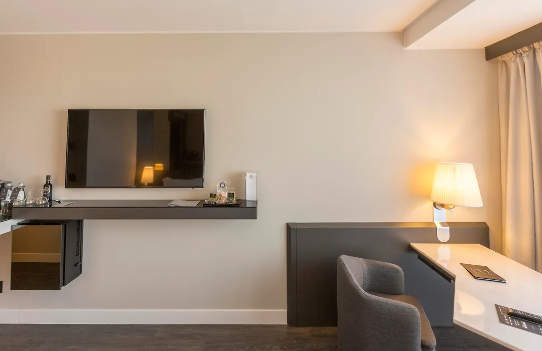 The Nicolaus Hotel-1