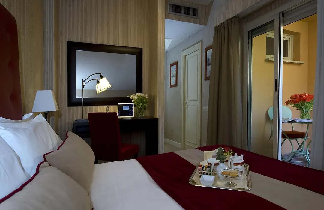 Hotel Dei Borgognoni-1