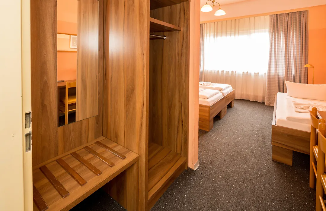 Alper Hotel Am Potsdamer Platz-1