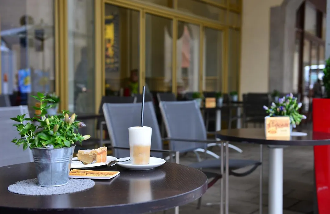 Hotel Torbraeu-1