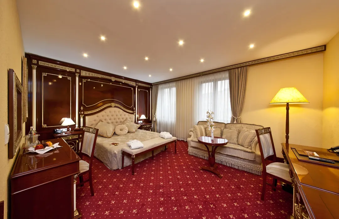 Hotel Unique Dortmund Hauptbahnhof-1