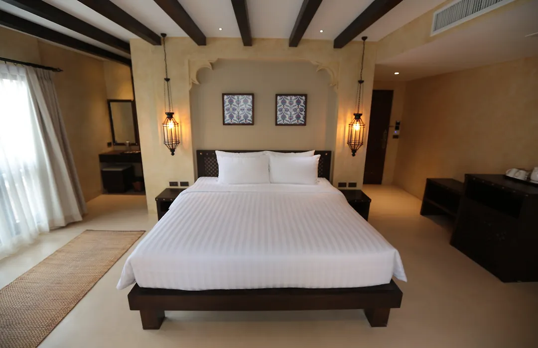 Dewan Bangkok-1