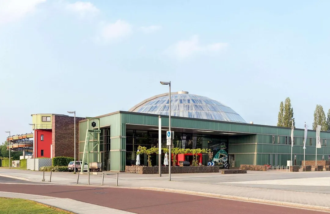 Super 8 By Wyndham Oberhausen Am Centro-1