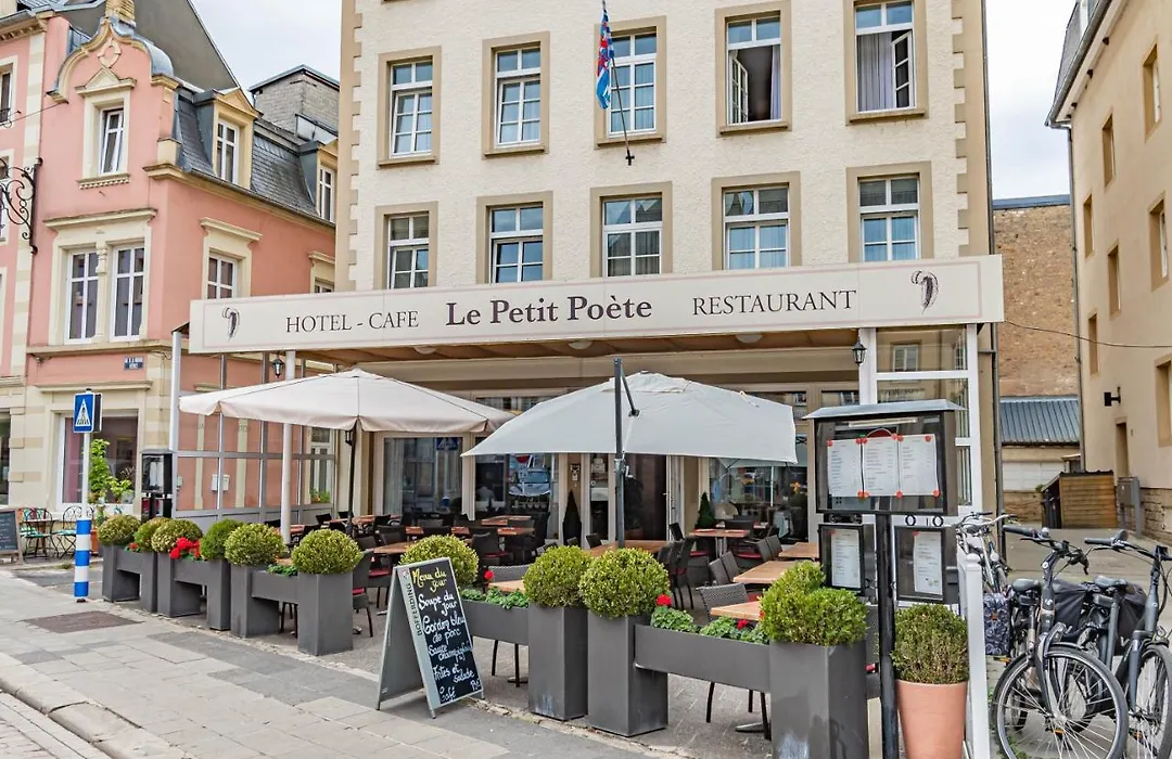 Hotel Le Petit Poete-1